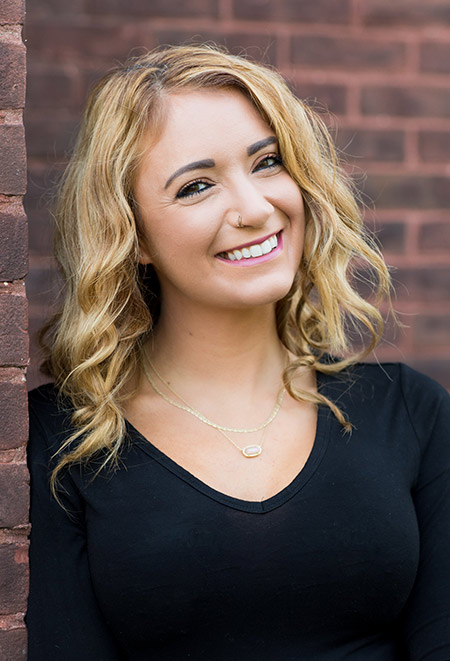 headshot of Nicole Broderick