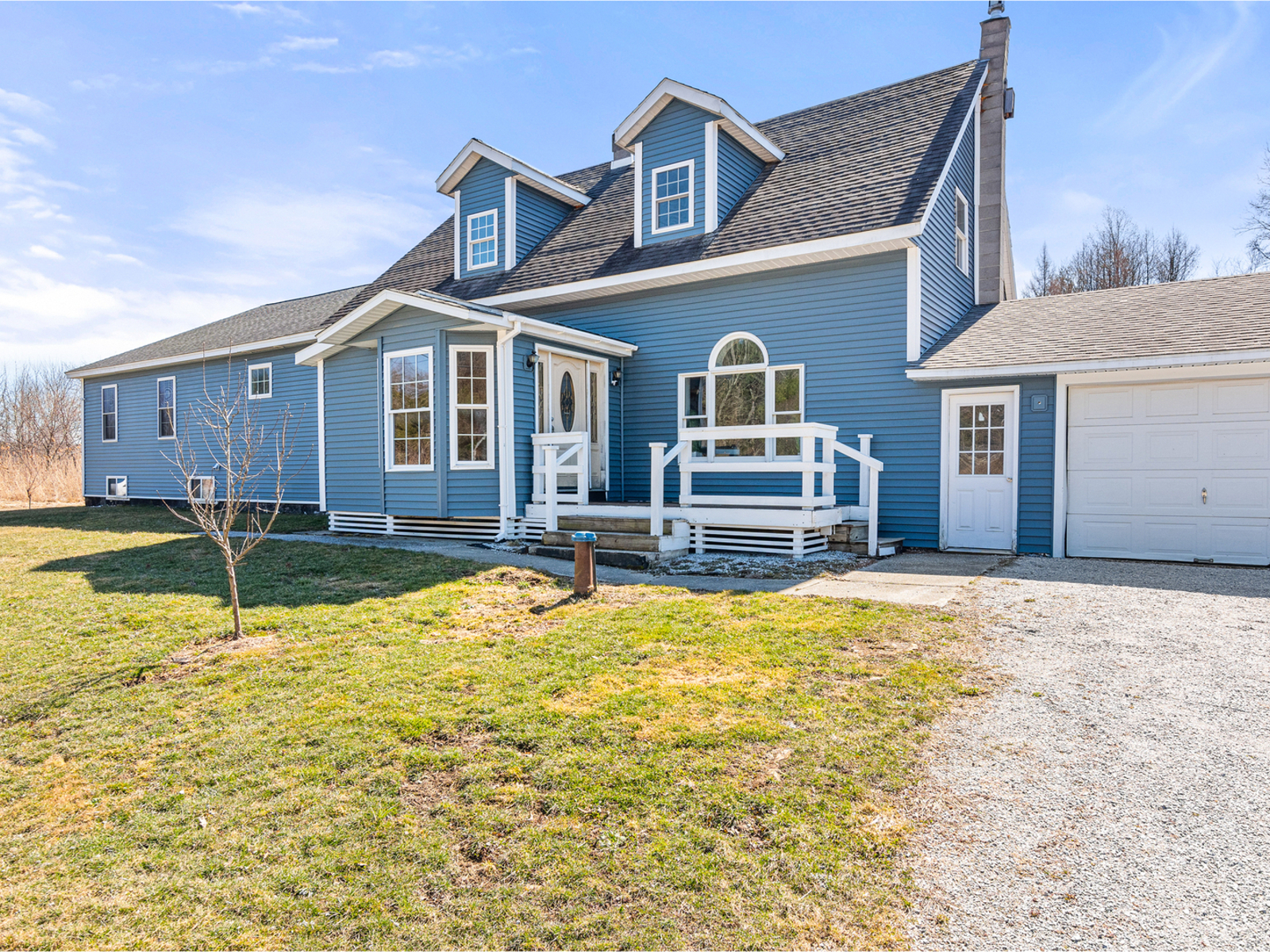 managepic6c9caad3ce6117206db8e76e427c84f000252